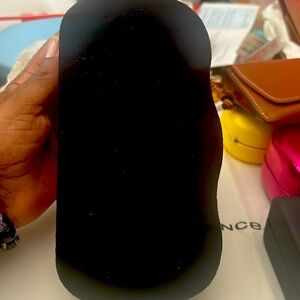 Gucci Hard Shell Sunnies Case!